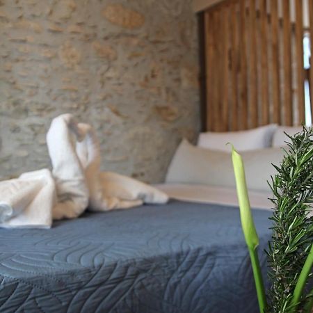 Laini Guest Houses Kouloukouthiana Exterior photo
