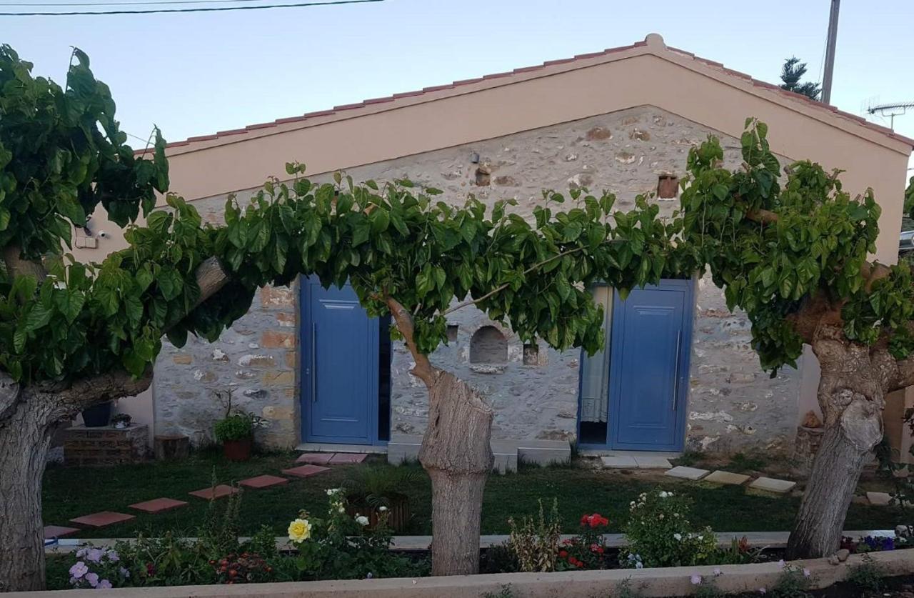 Laini Guest Houses Kouloukouthiana Exterior photo